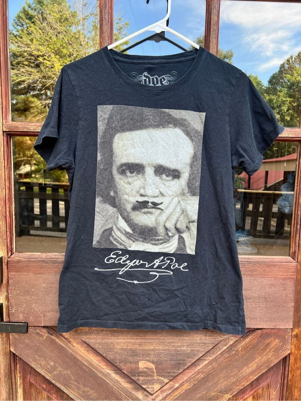 Official Edgar Allan Poe Black T Shirt Junior’s XL or Women’s M